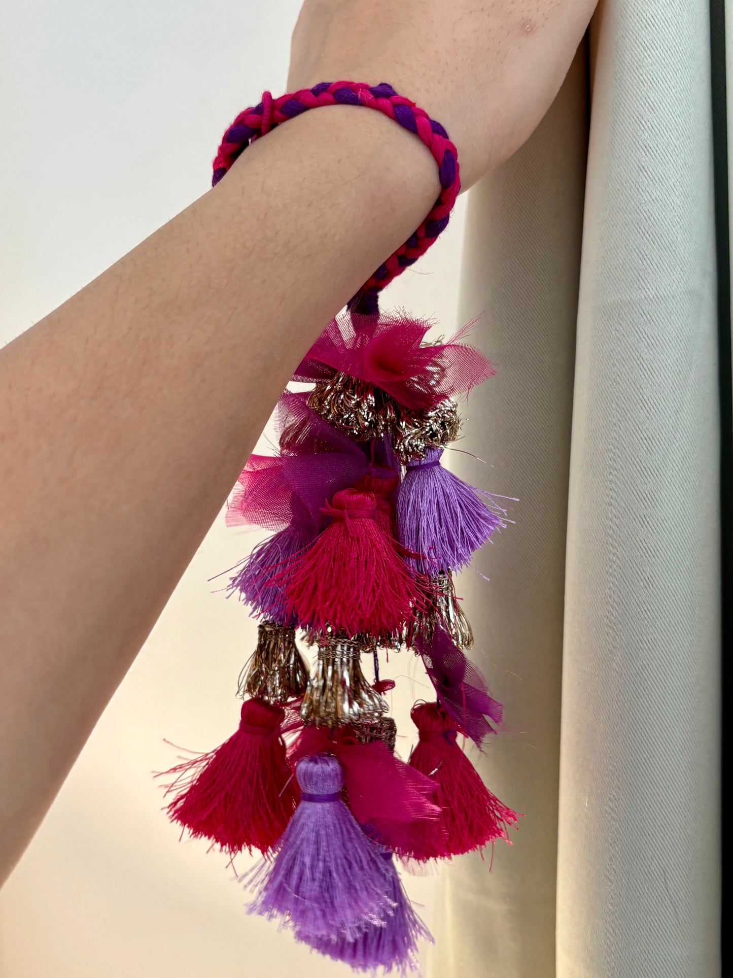 Gilhari Lumba Rakhi