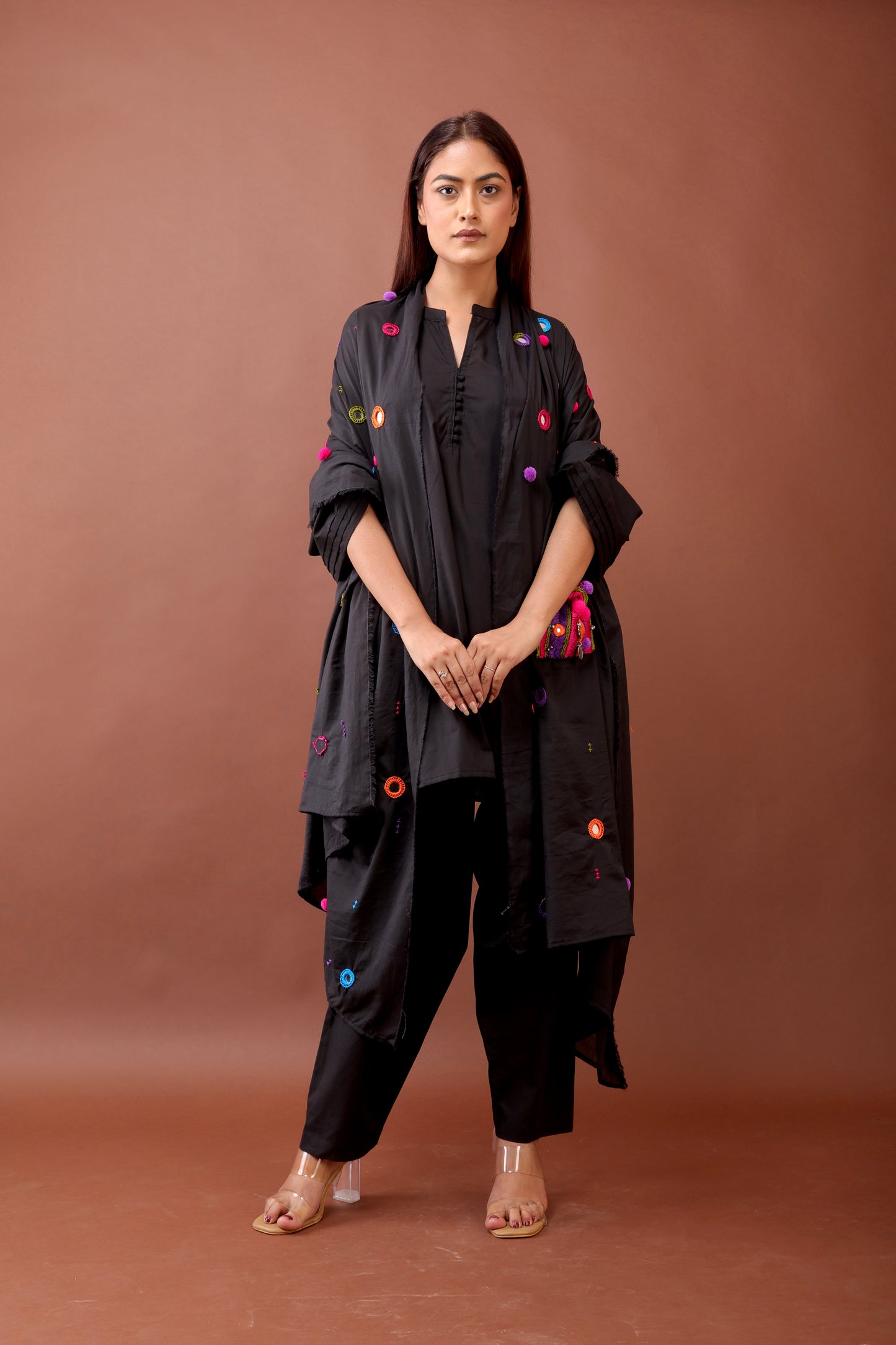Embroidered chunni with Pocket