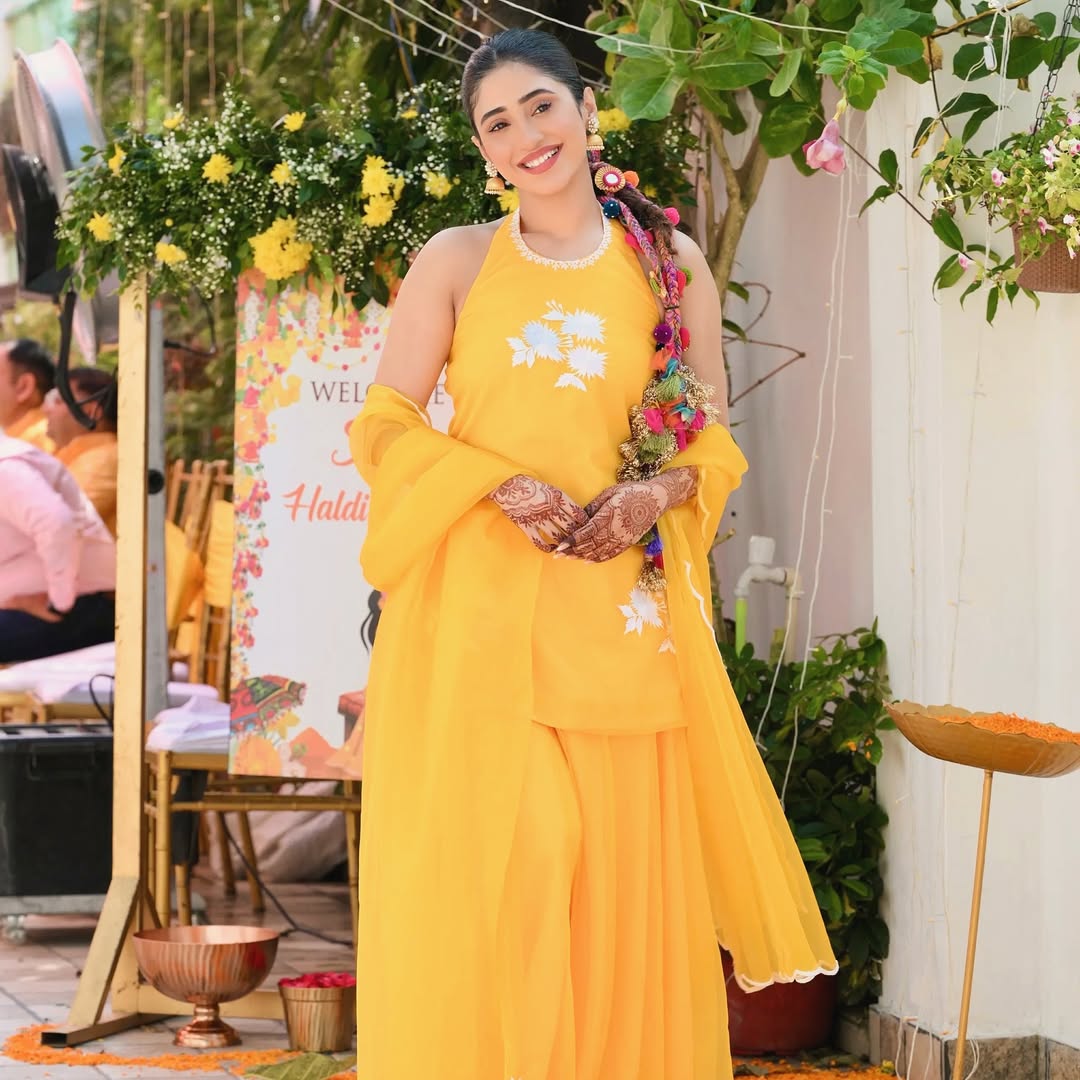 Shivangi Joshi Tikhi Imli Parandi