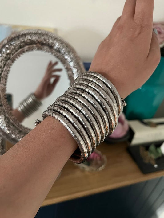 Spiral Bangle - Anti Tarnish (Limited Stock)