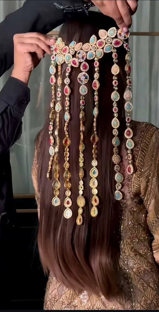 ✨ Kundan Embellished Hair Accessory