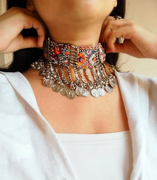 Tribal Treasure Choker ✨