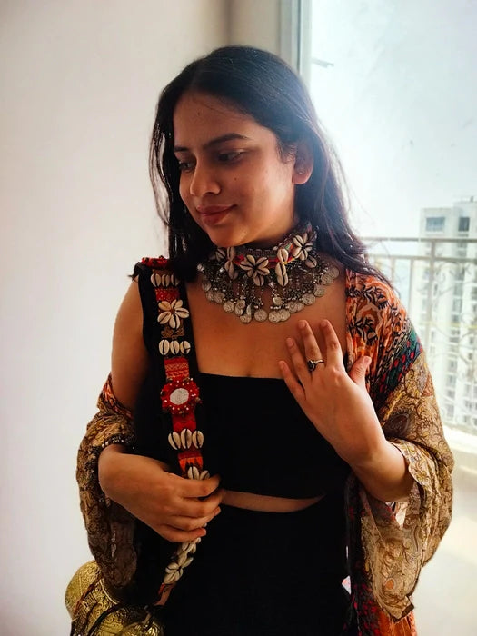 Guroor Neckpiece