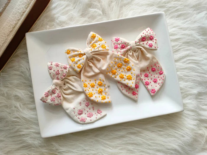 Daffodil Delight Bow