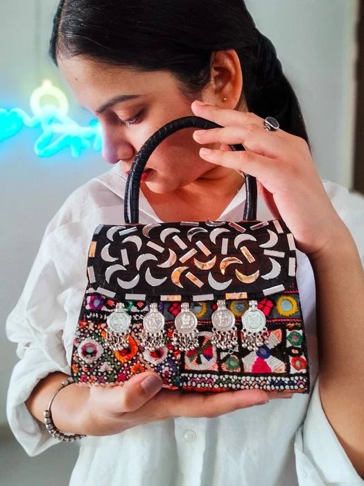 Dil Mera Banjara Bag ❤️