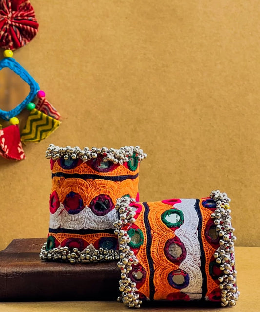 Veluri hand Cuffs - One size