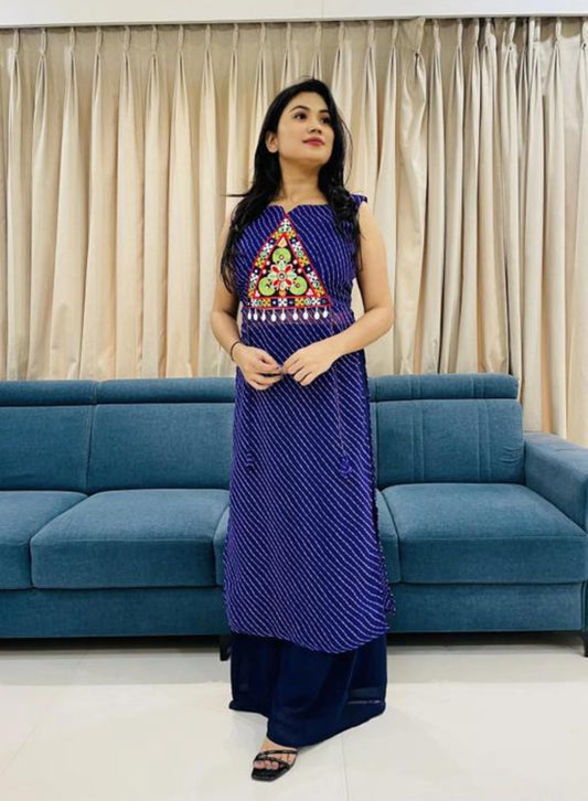 Ruhani thread kurti