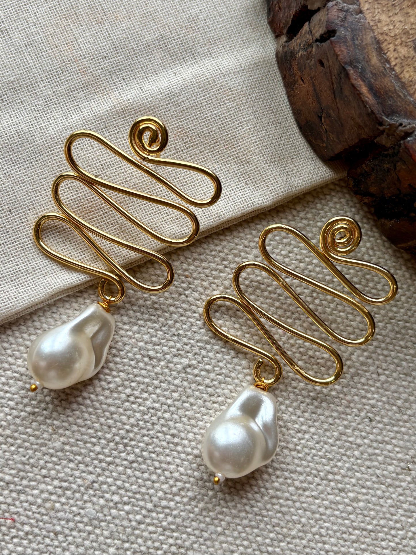 Pearl drop earrings