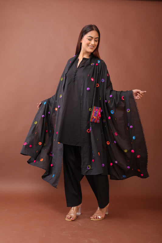 Embroidered chunni with Pocket