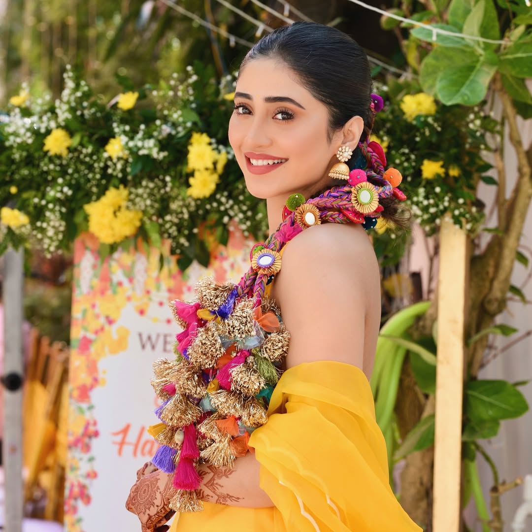 Shivangi Joshi Tikhi Imli Parandi