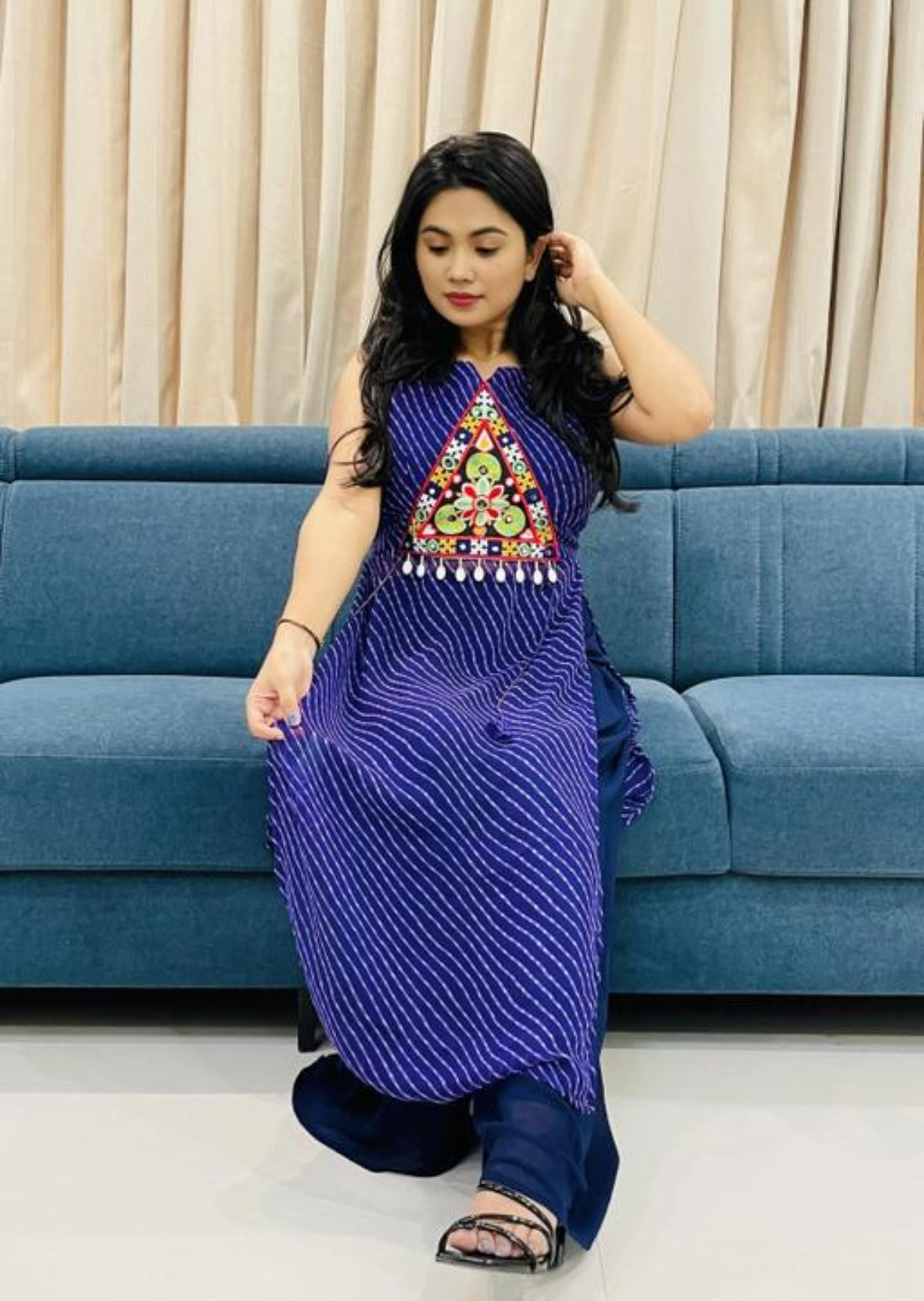 Ruhani thread kurti
