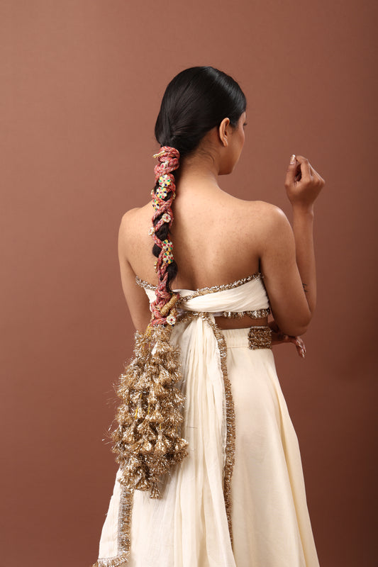 Kundan embellished Parandi