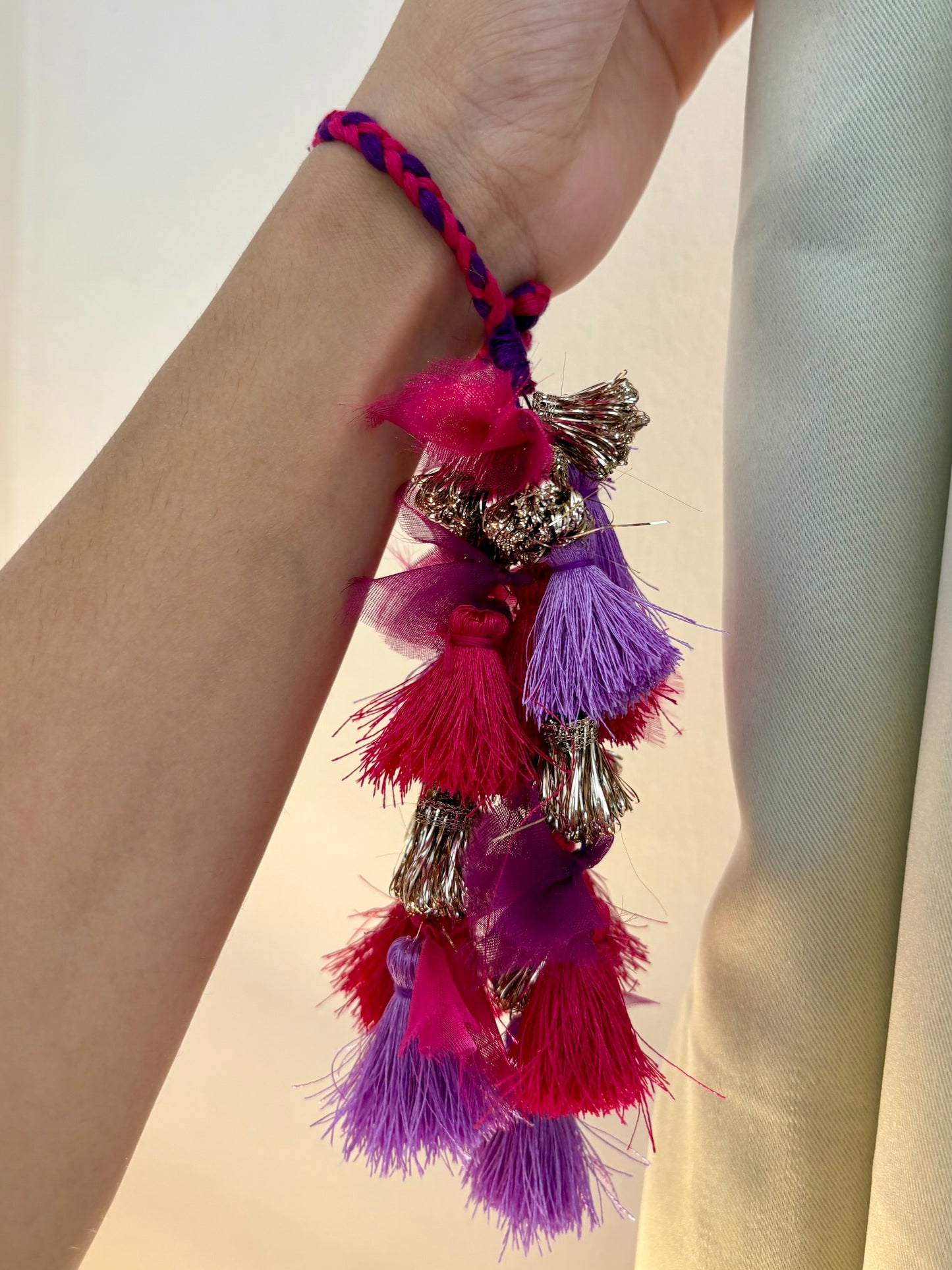 Gilhari Lumba Rakhi