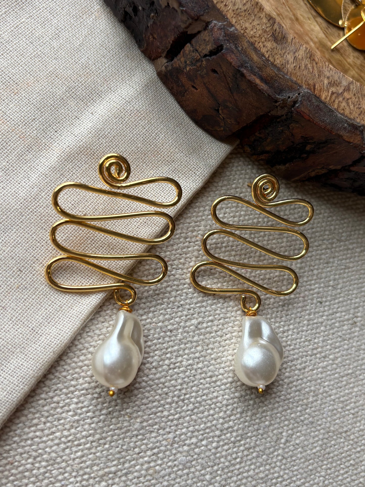 Pearl drop earrings
