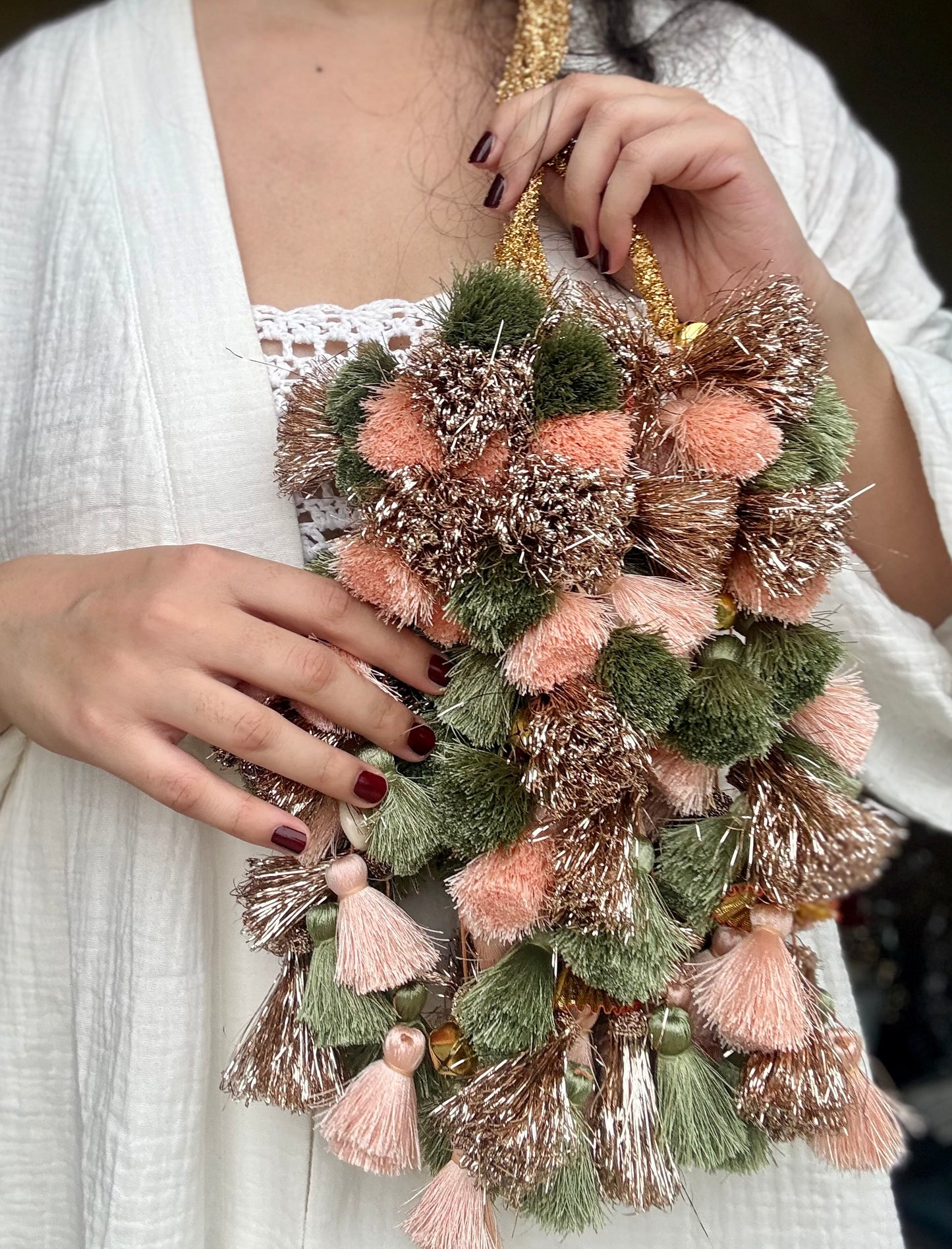 Peach & Green Parandi