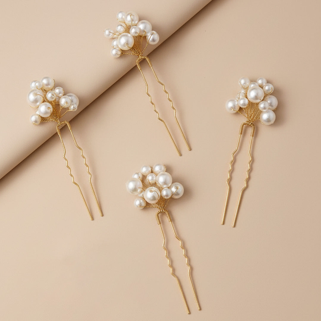 Set Of 4 Pearls U Pins - White
