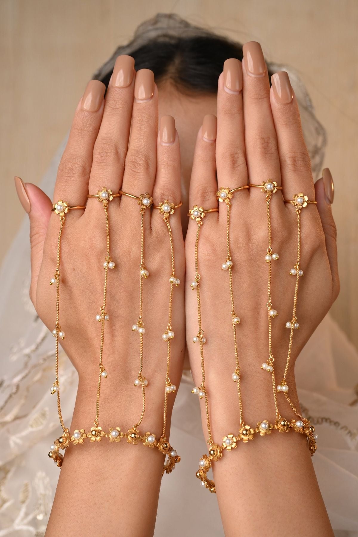 Gulnoor hathphool (set of 2)