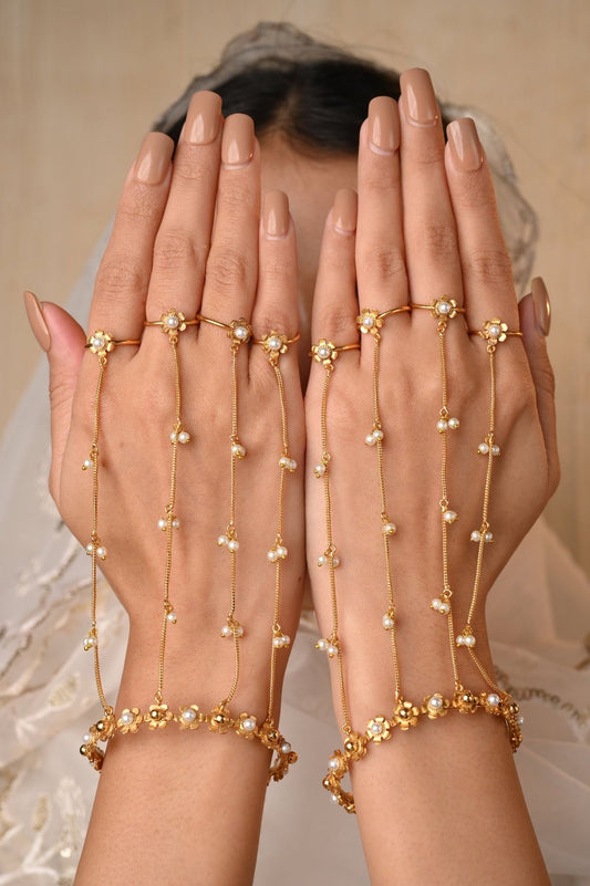 Gulnoor hathphool (set of 2)