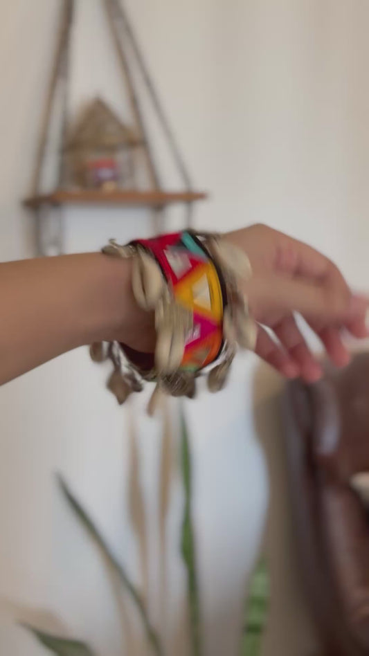 Raatrani Mirror Cuff