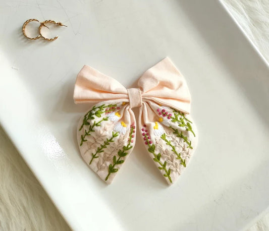 Dreamy Bow