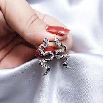 Cute korean snake earings